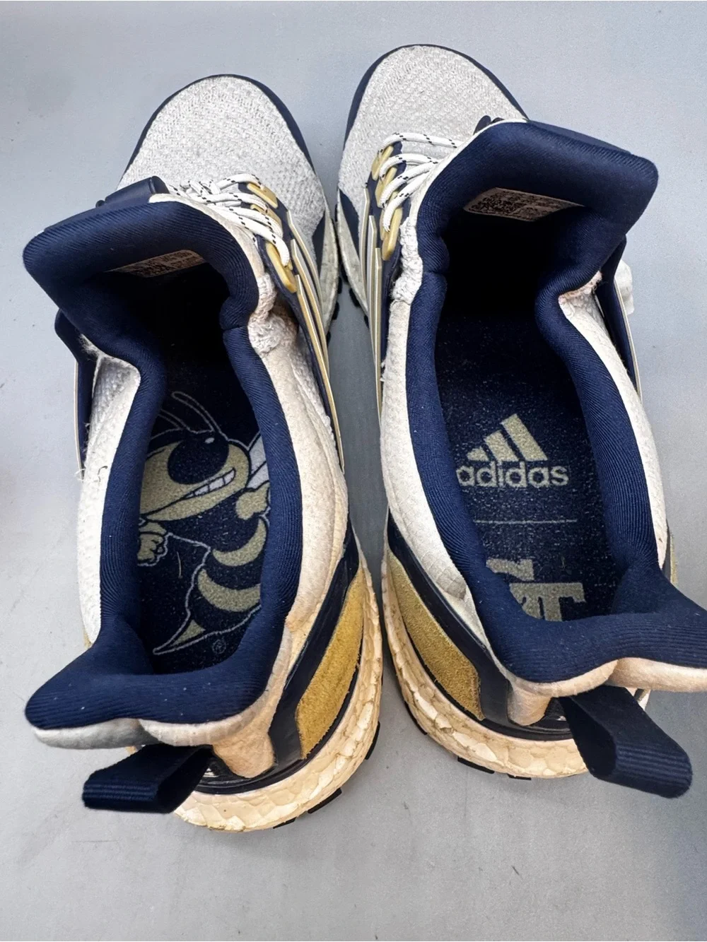 Adidas UltraBoost Georgia Tech Team Issued Shoes Blue White Gold Mens Size 12.5